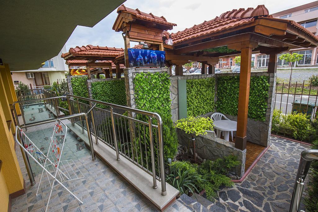 JBH Hotel Sveti Vlas Buitenkant foto