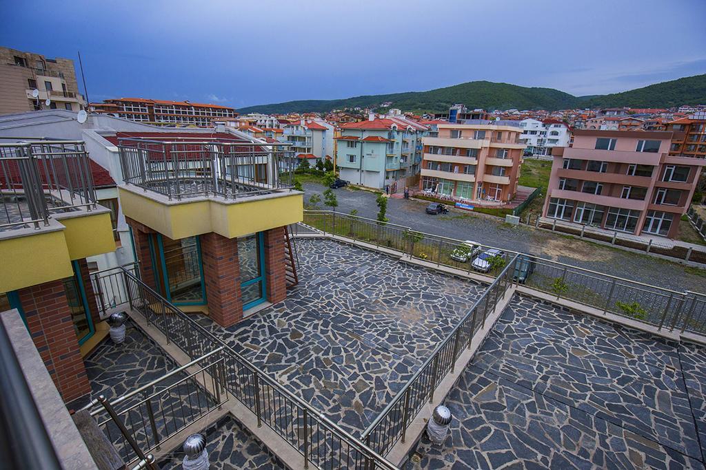JBH Hotel Sveti Vlas Buitenkant foto