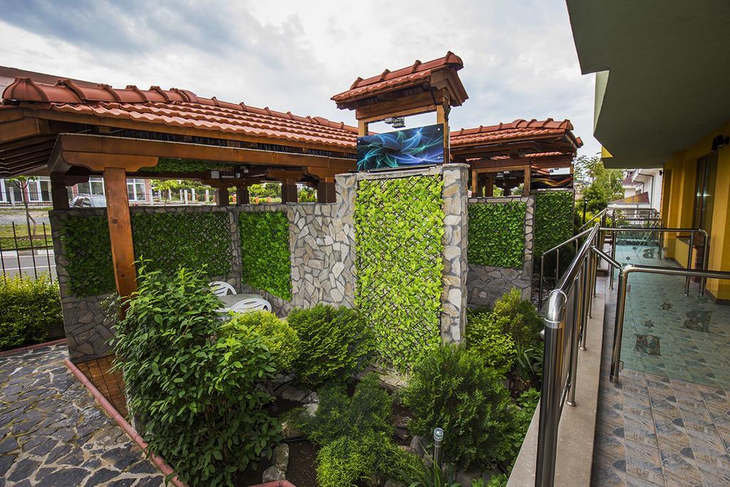 JBH Hotel Sveti Vlas Buitenkant foto