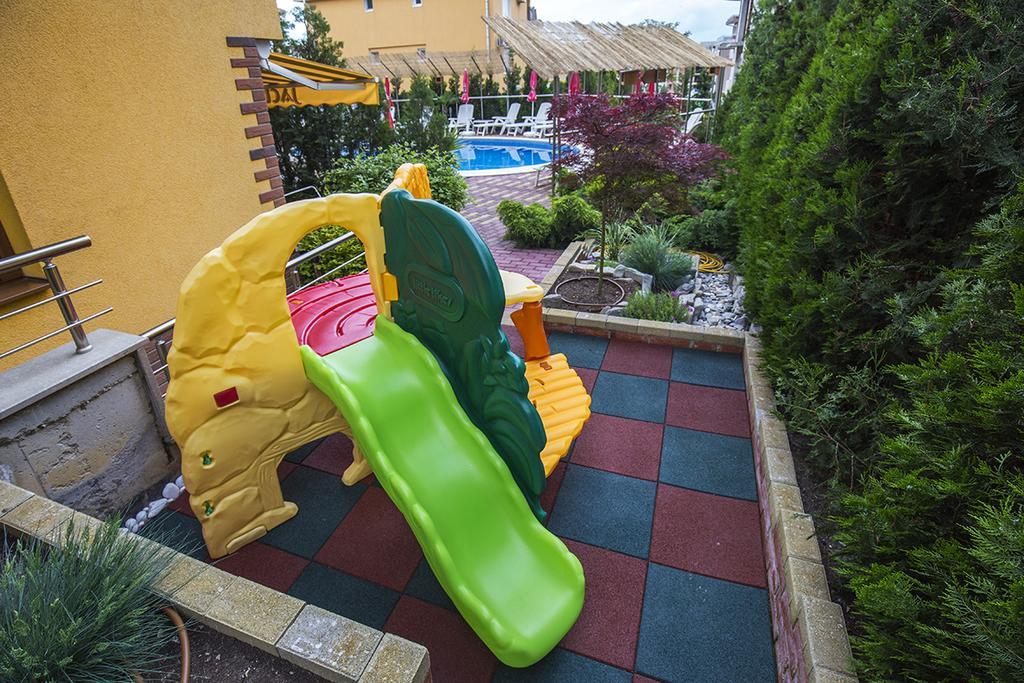 JBH Hotel Sveti Vlas Buitenkant foto