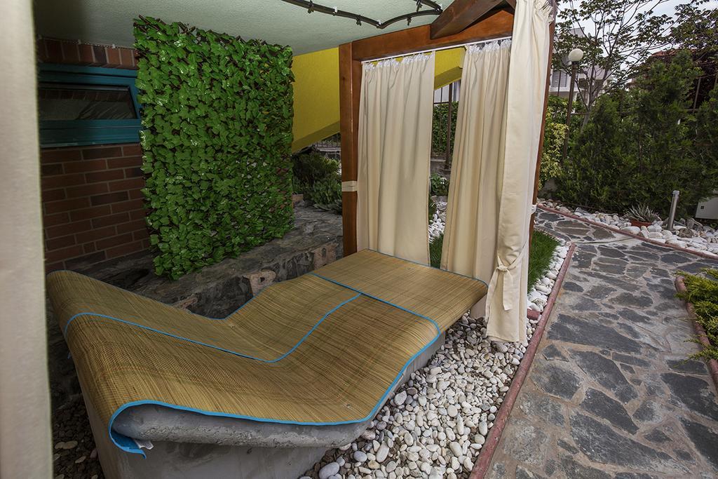 JBH Hotel Sveti Vlas Buitenkant foto