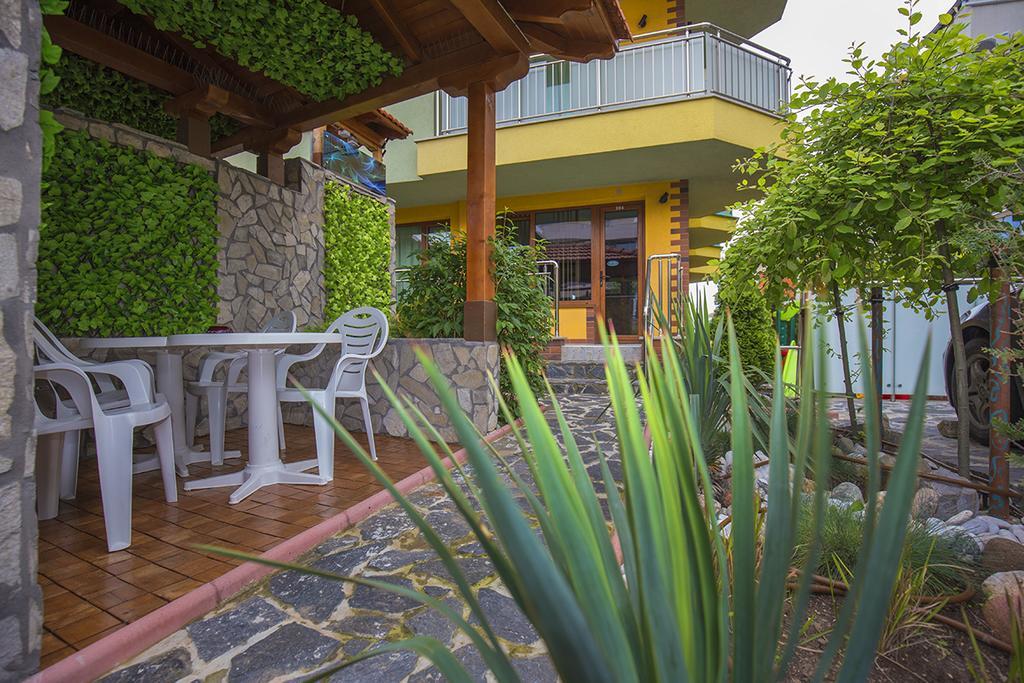 JBH Hotel Sveti Vlas Buitenkant foto