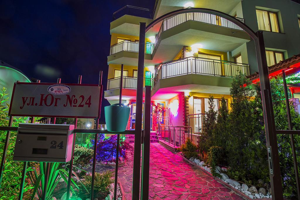JBH Hotel Sveti Vlas Buitenkant foto