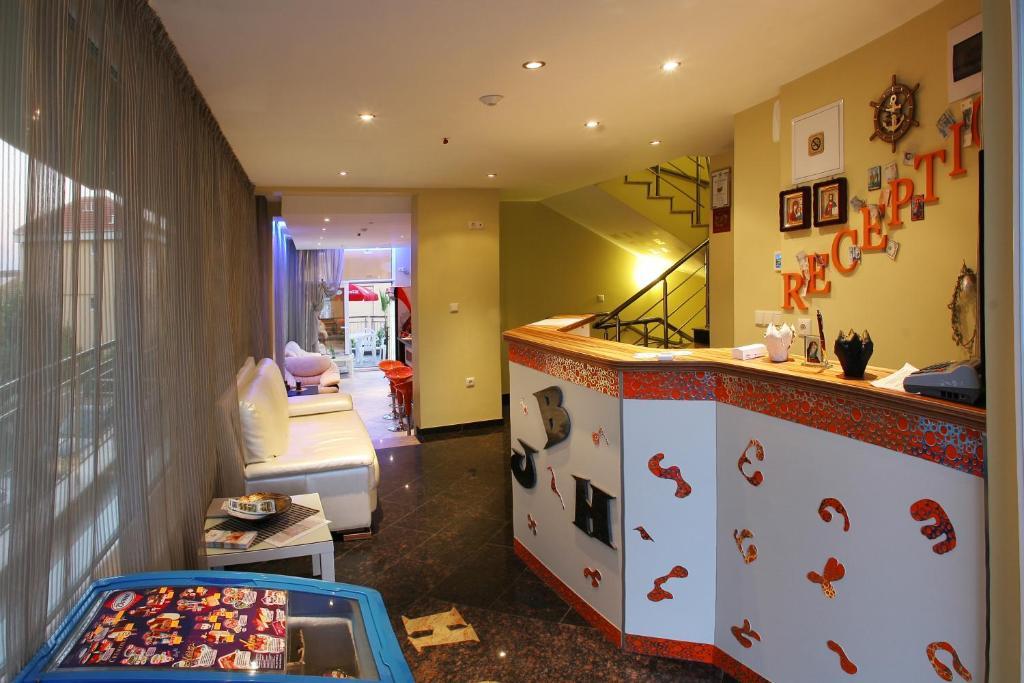 JBH Hotel Sveti Vlas Buitenkant foto